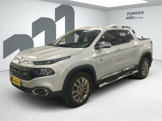 FIAT TORO 2.0 16V TURBO DIESEL RANCH 4WD AT9 FIAT TORO 2.0 16V TURBO DIESEL RANCH 4WD AT9